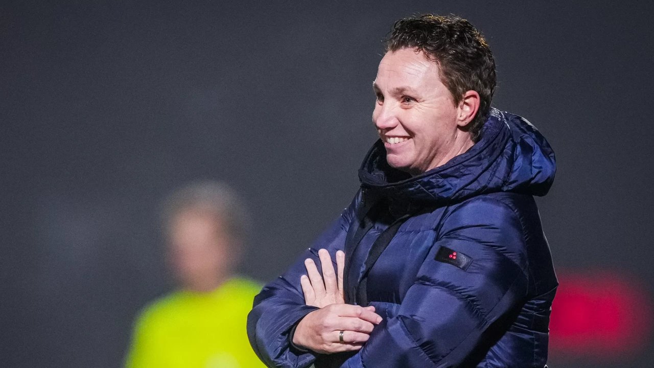 Persbeeld bij: Torny na vertrek bij Feyenoord naar Sparta Praag: 'Budgetten hoger dan eredivisie'