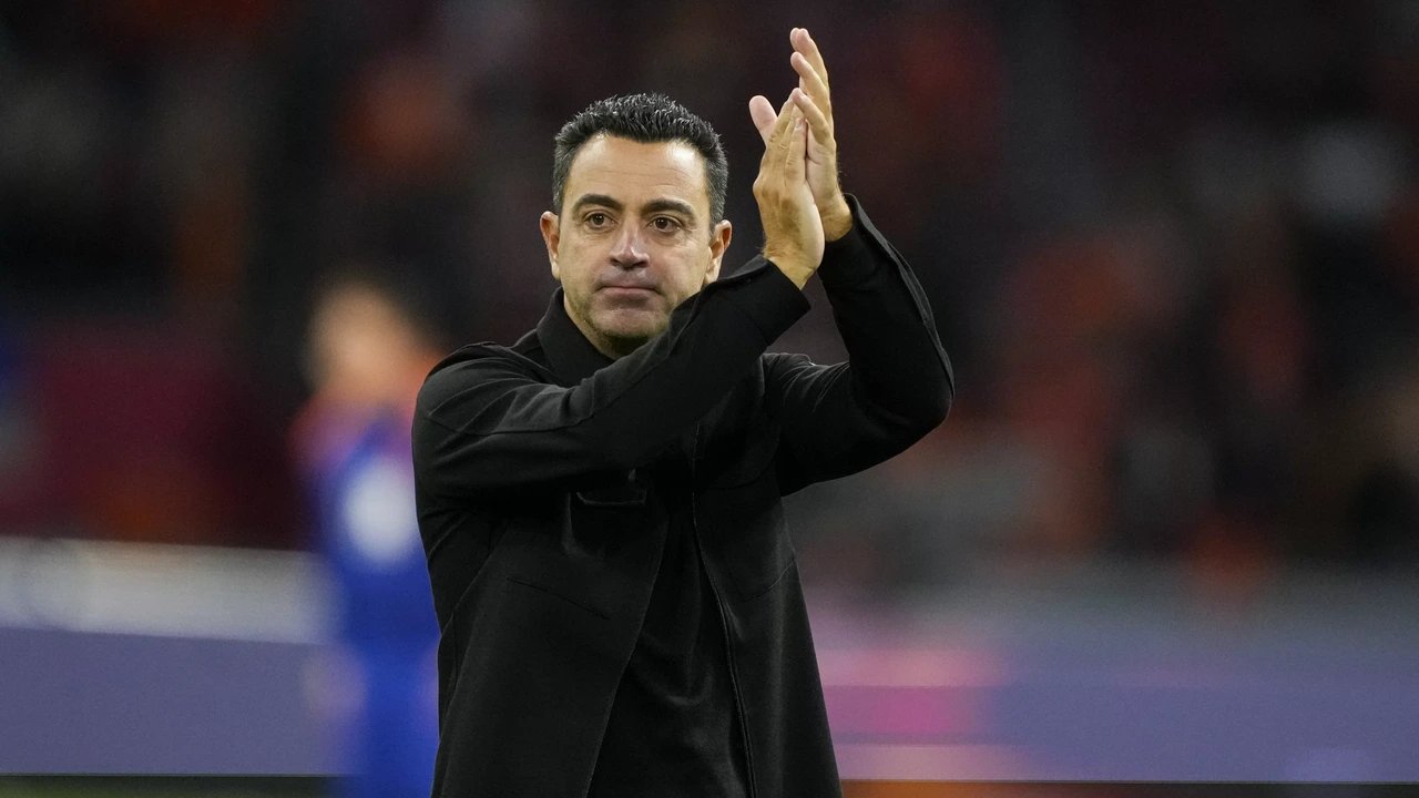 Persbeeld bij: Xavi tevreden na debuut, gaat nieuwe spits oproepen na blessure Brobbey